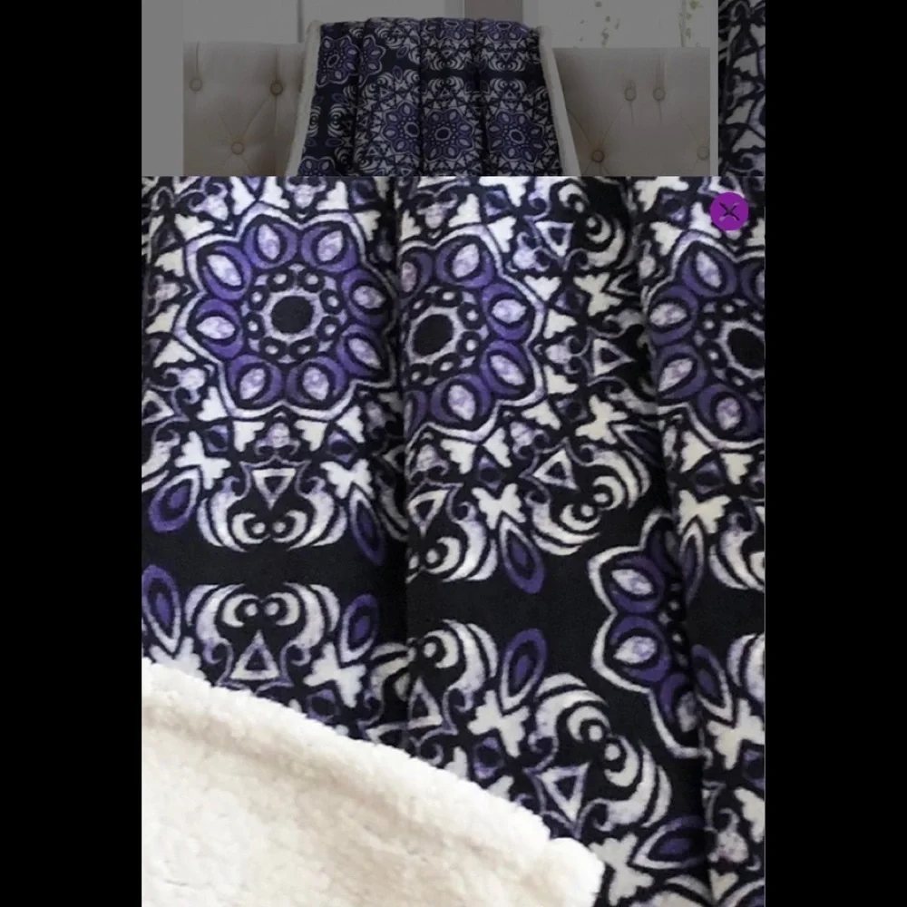 NWT-Blue & Black Medallion Reversible Sherpa Throw